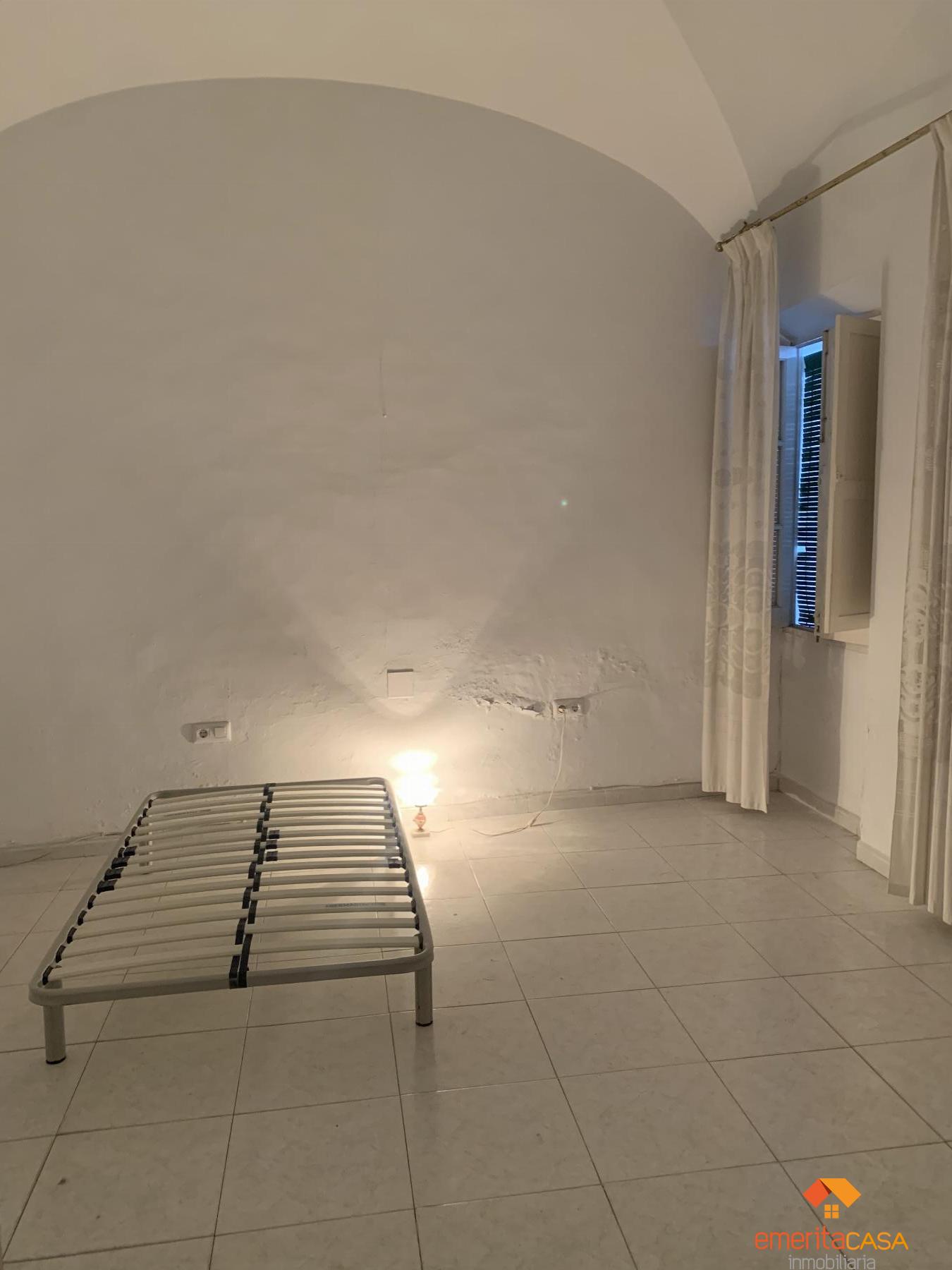 For sale of house in Almendralejo