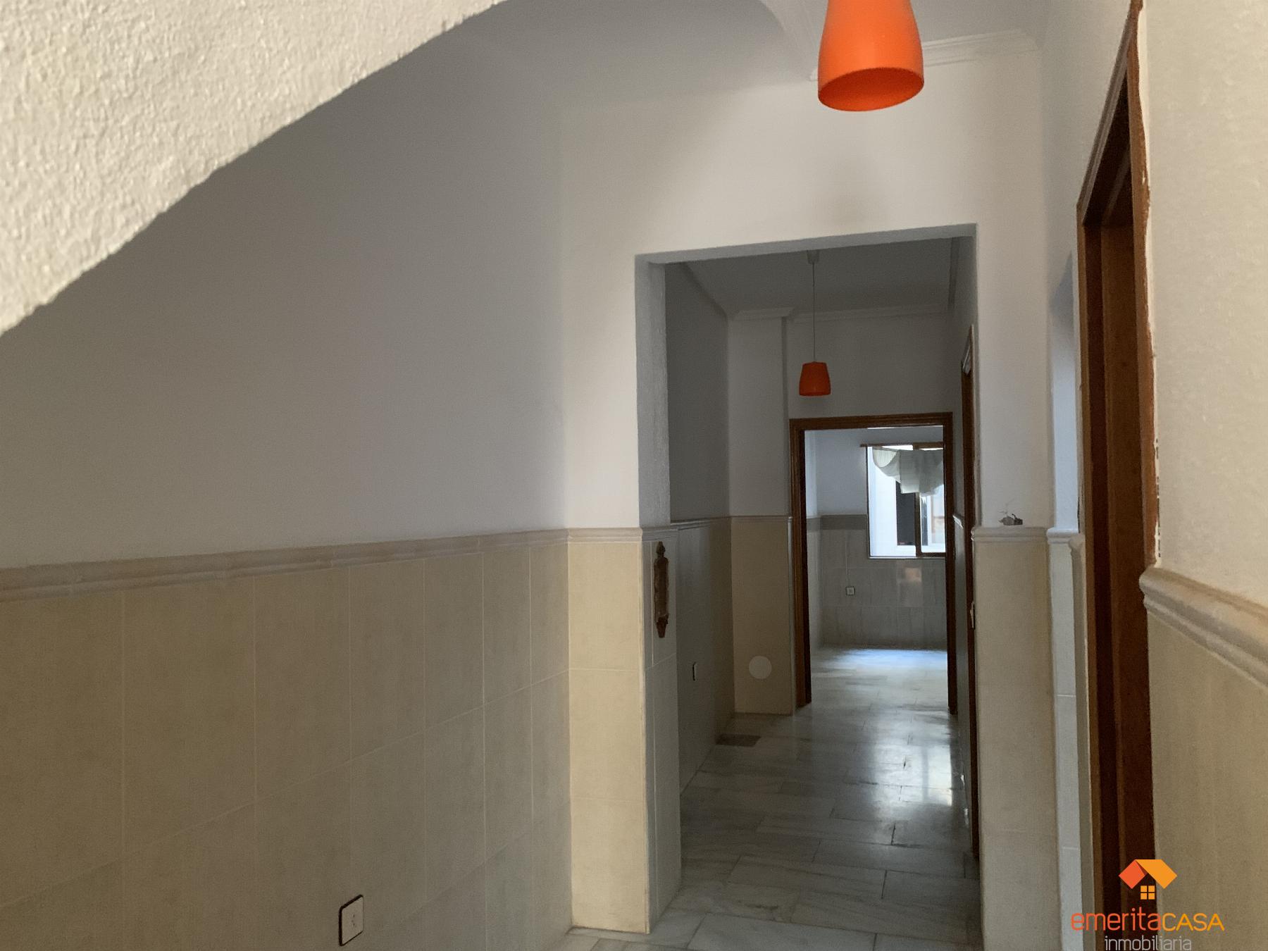 For sale of building in Almendralejo