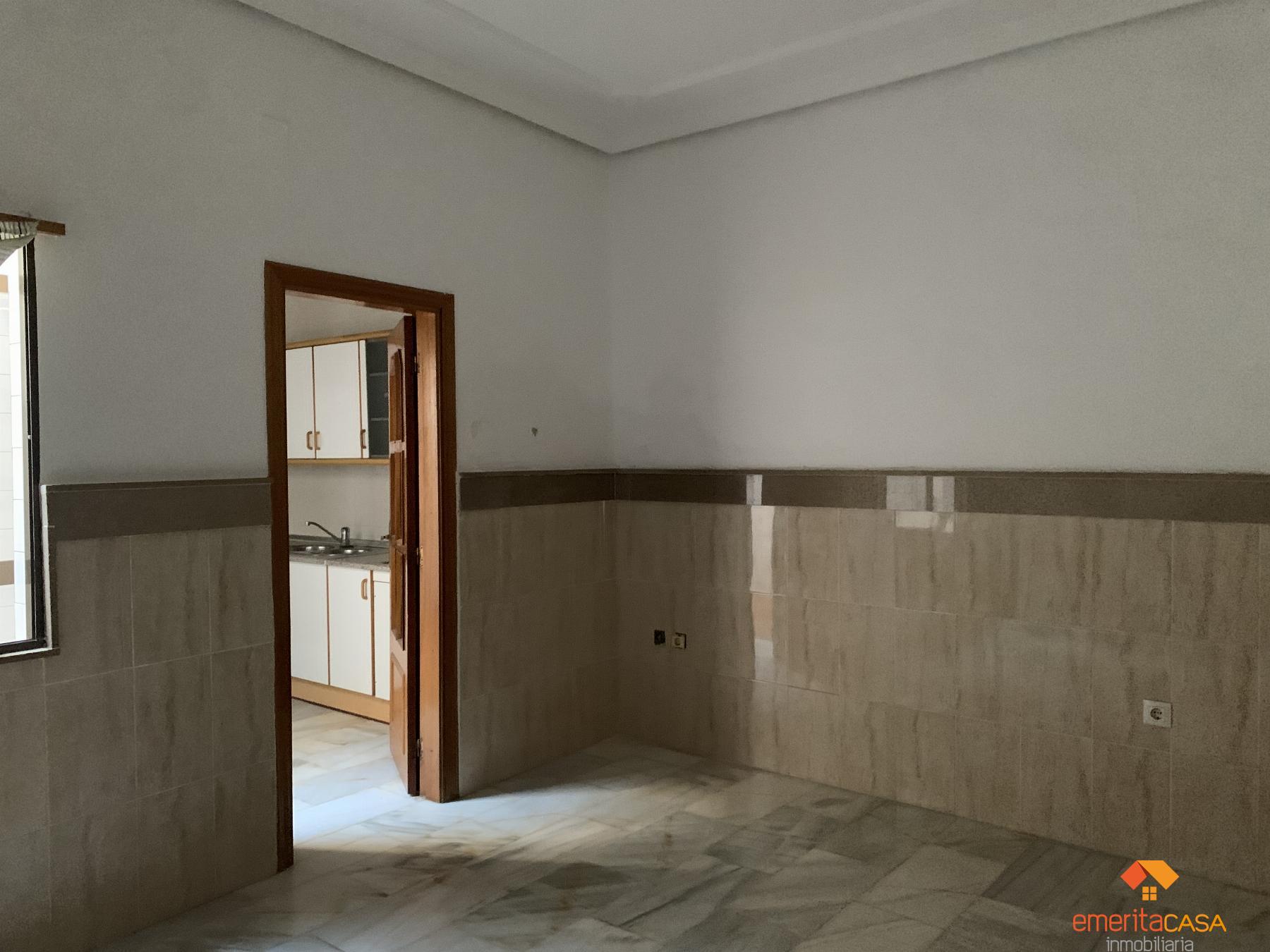 For sale of building in Almendralejo