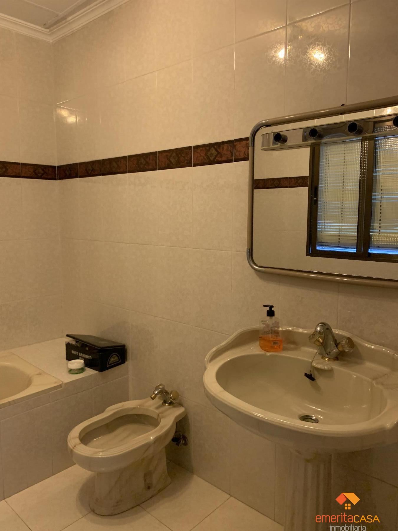 For sale of building in Almendralejo