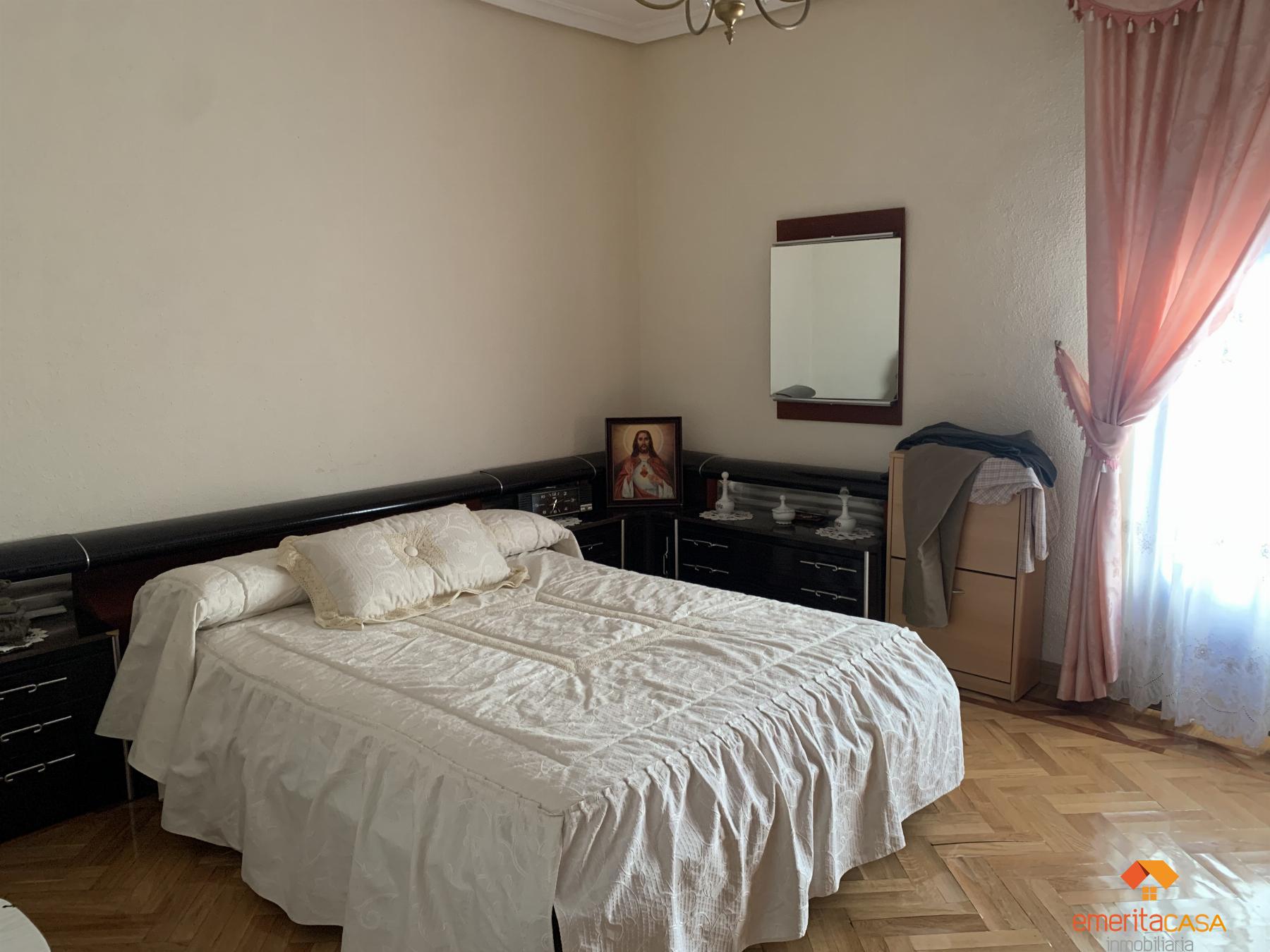 For sale of building in Almendralejo