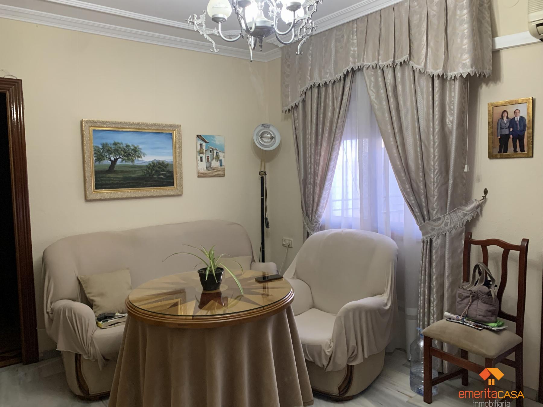 For sale of building in Almendralejo
