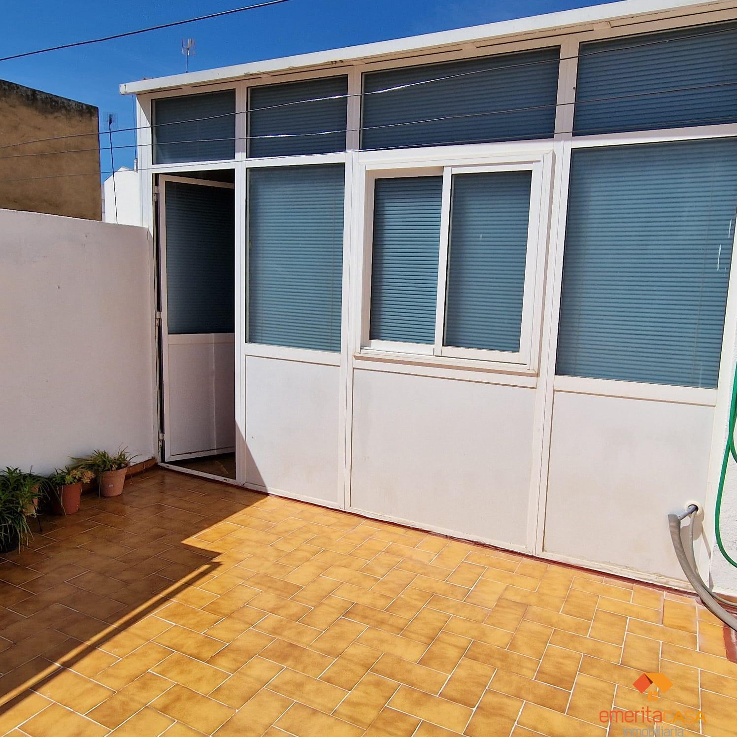 For sale of house in Almendralejo