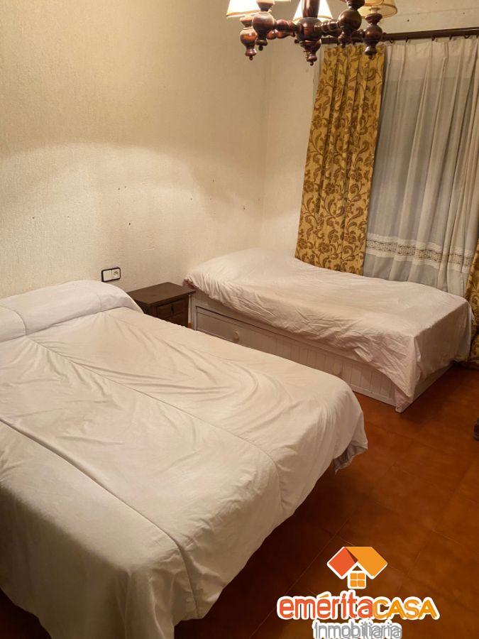For sale of chalet in Mérida
