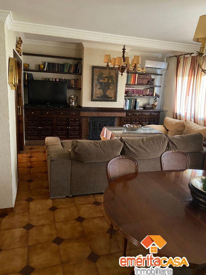For sale of chalet in Mérida