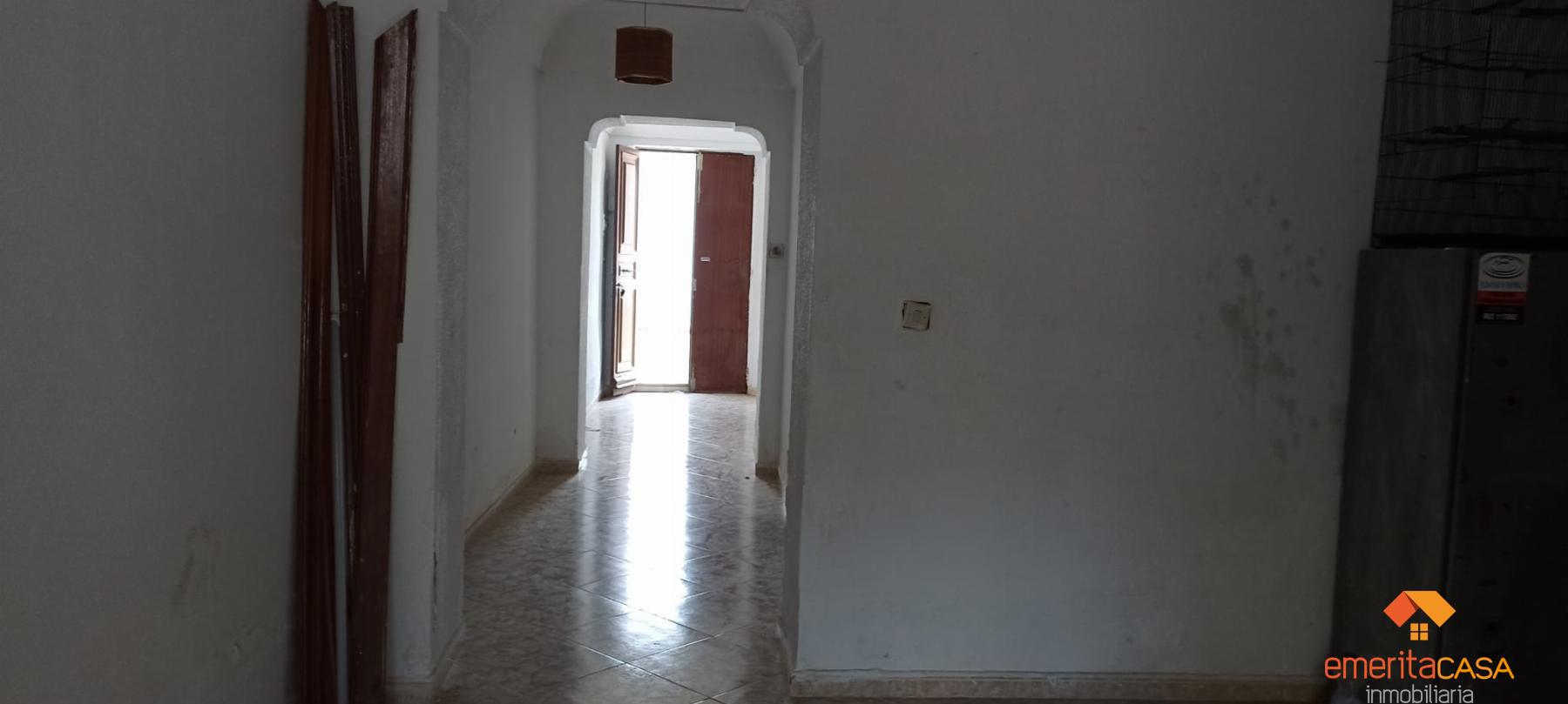 For sale of house in Almendralejo