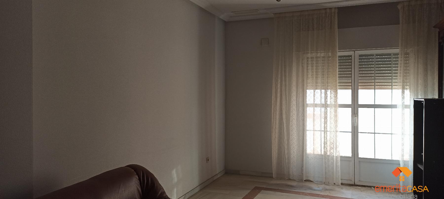 For sale of flat in Almendralejo