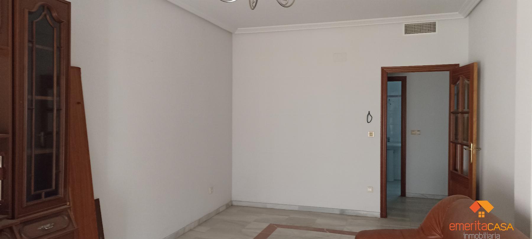 For sale of flat in Almendralejo
