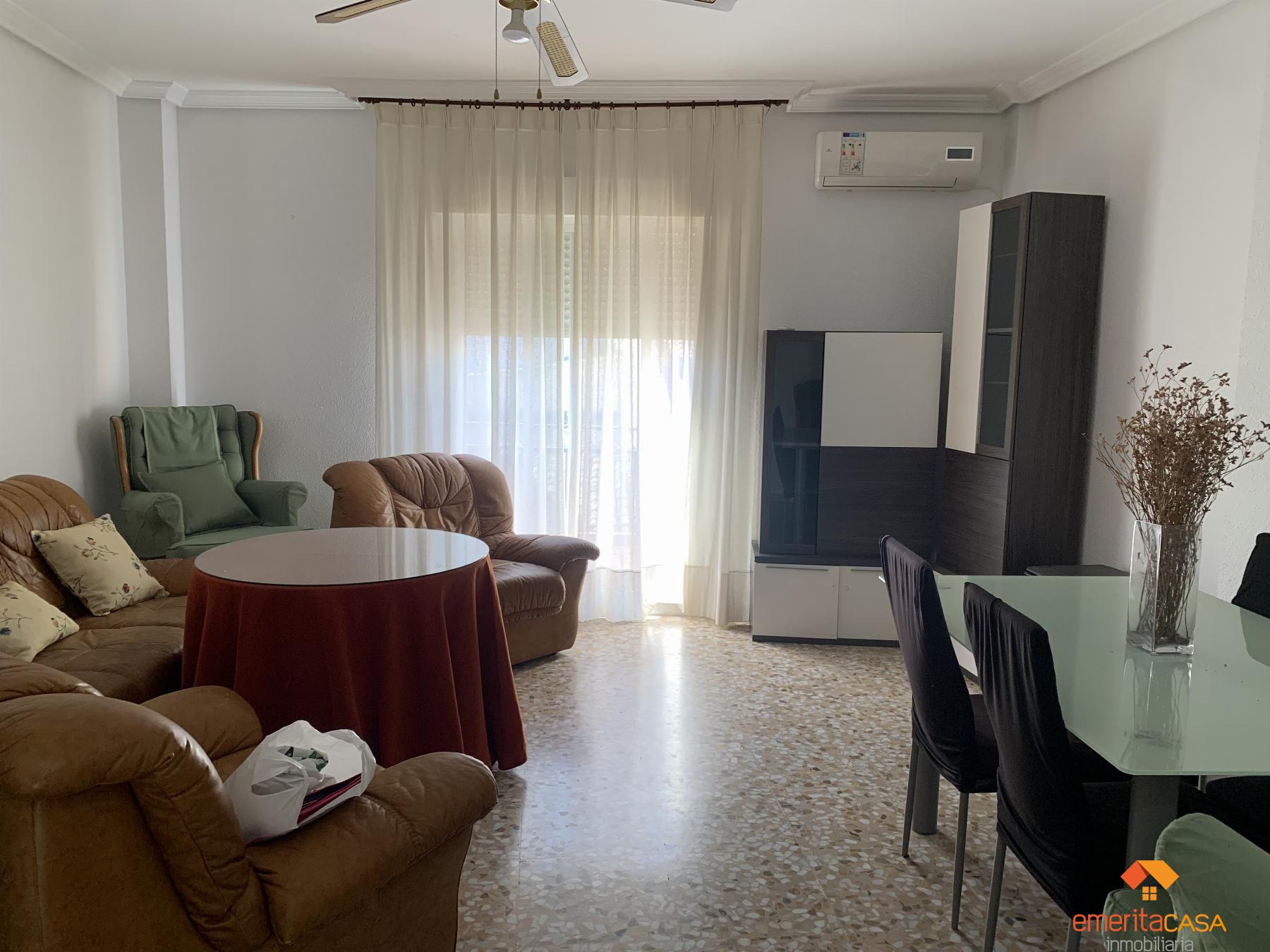 For sale of flat in Almendralejo