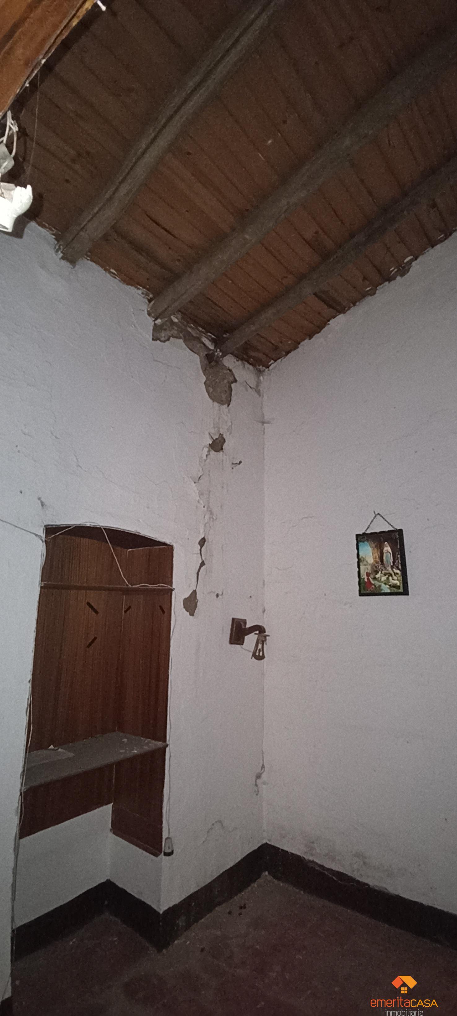 For sale of house in Almendralejo