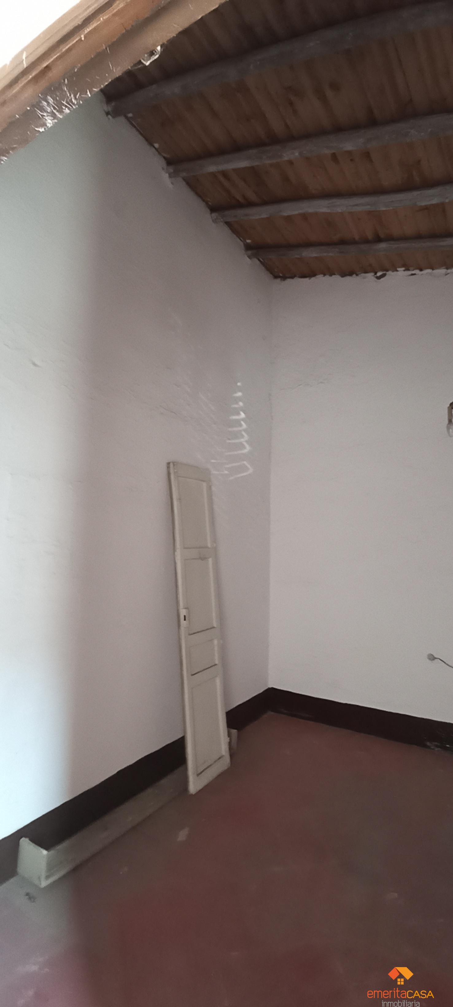 For sale of house in Almendralejo