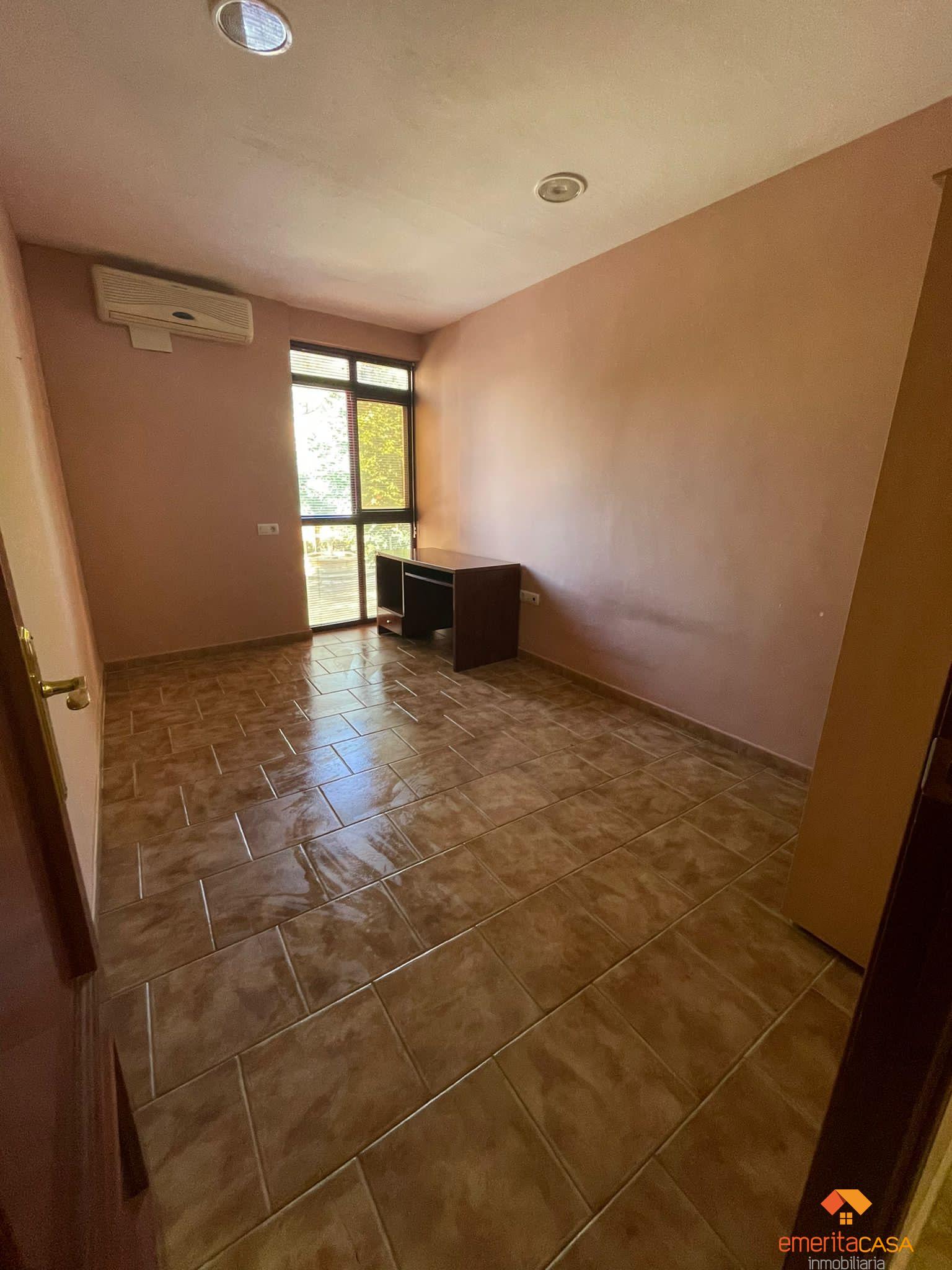 For sale of flat in Almendralejo