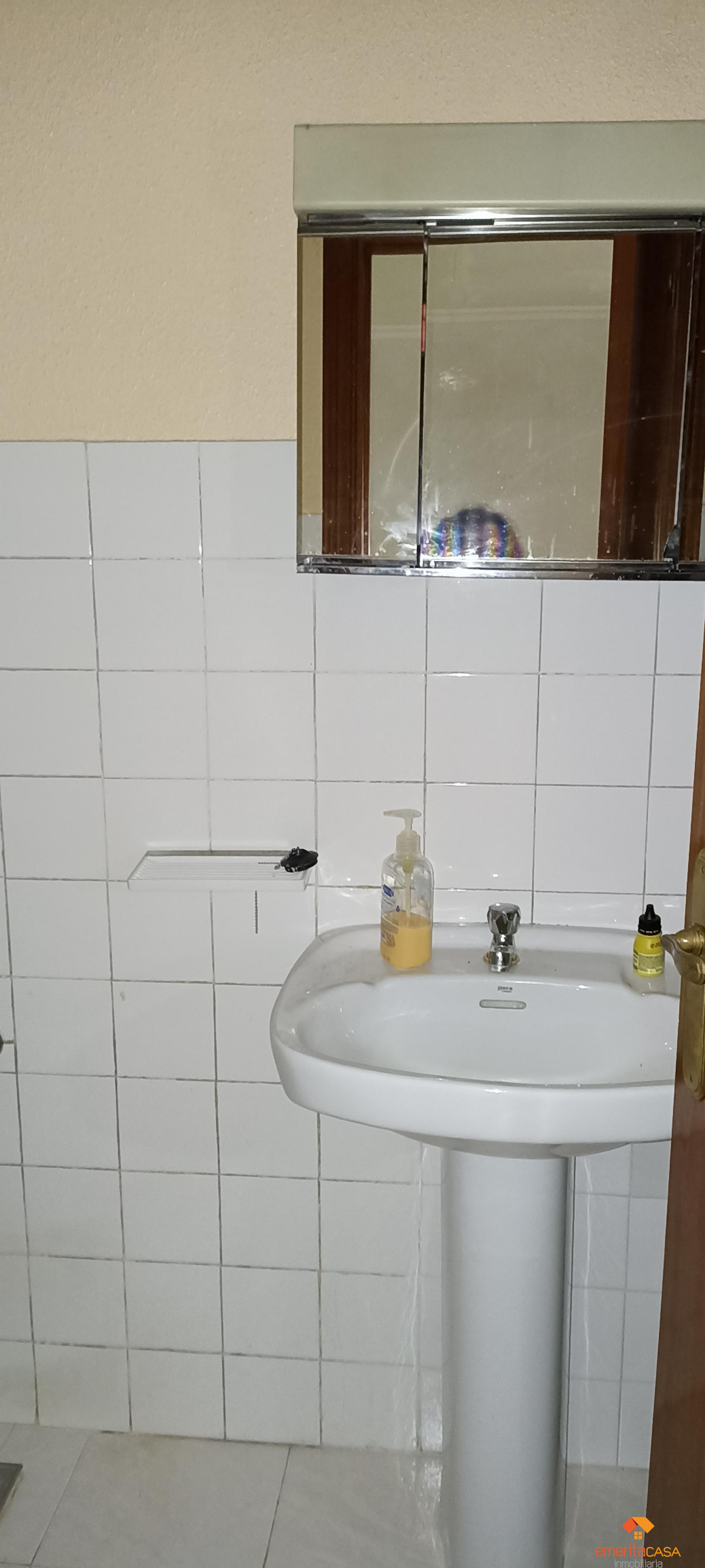 For sale of commercial in Almendralejo