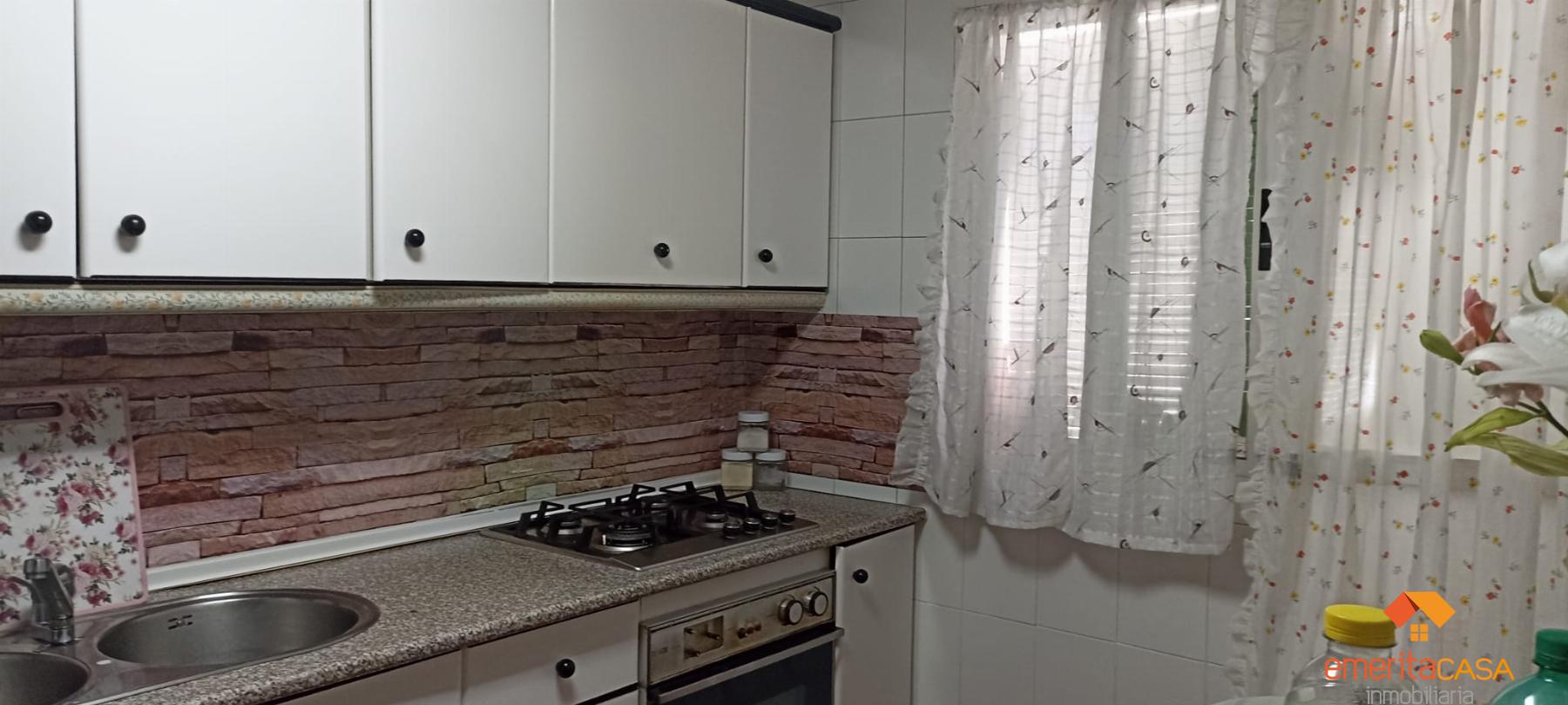 For sale of flat in Almendralejo