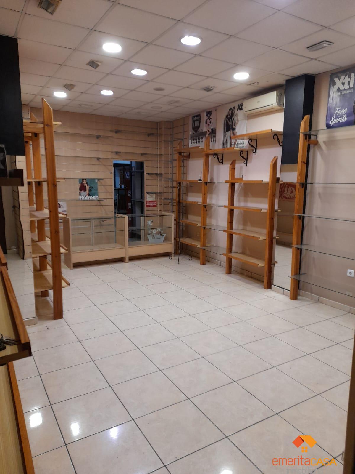 Venta de local comercial en Almendralejo