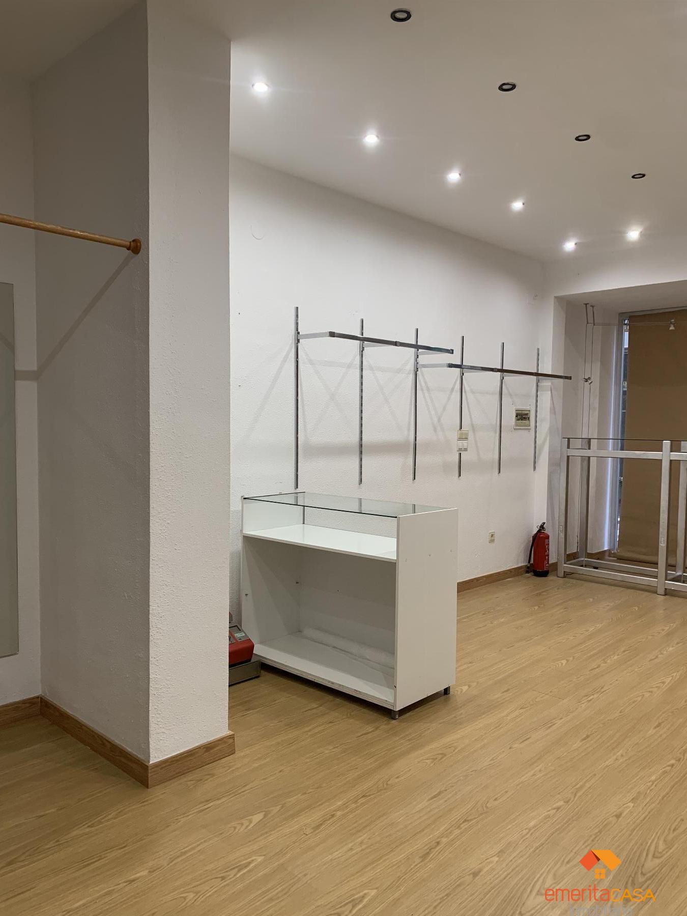 For rent of commercial in Almendralejo