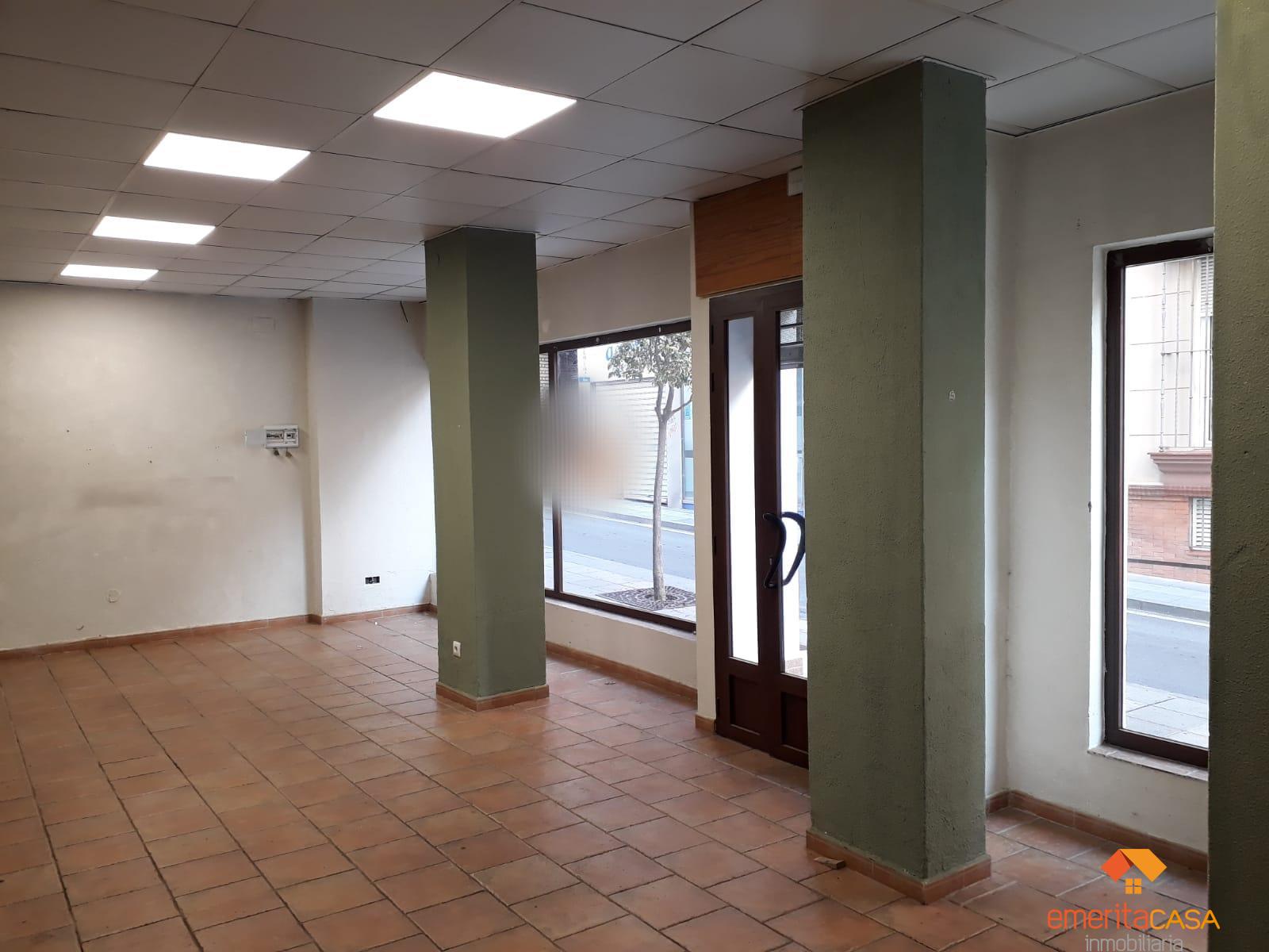 For rent of commercial in Almendralejo