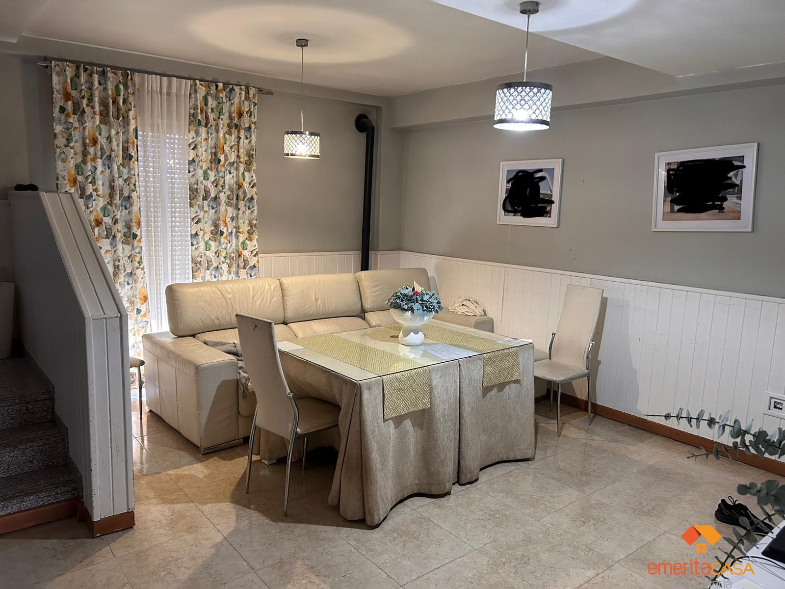 For sale of duplex in Almendralejo