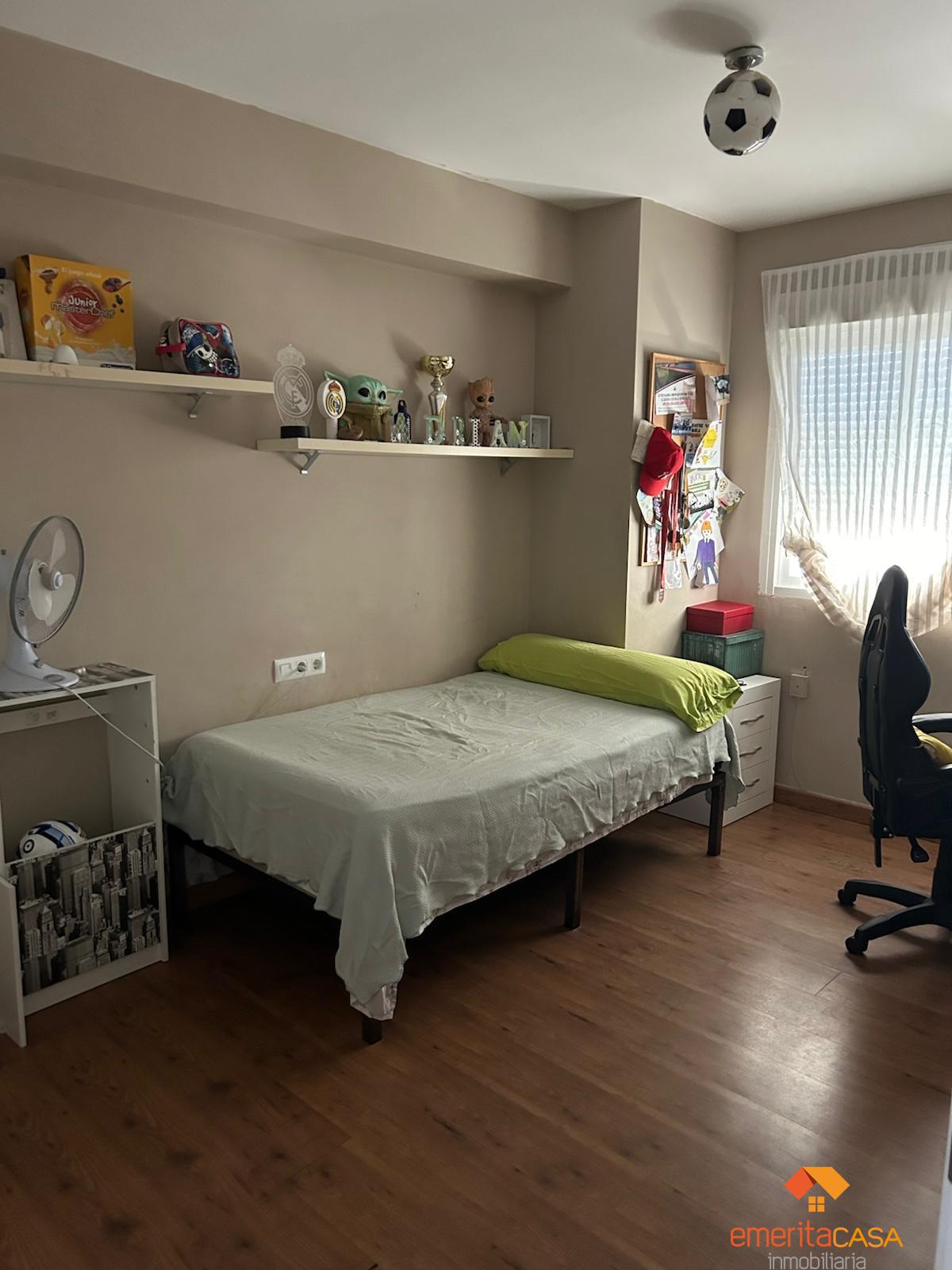 For sale of duplex in Almendralejo