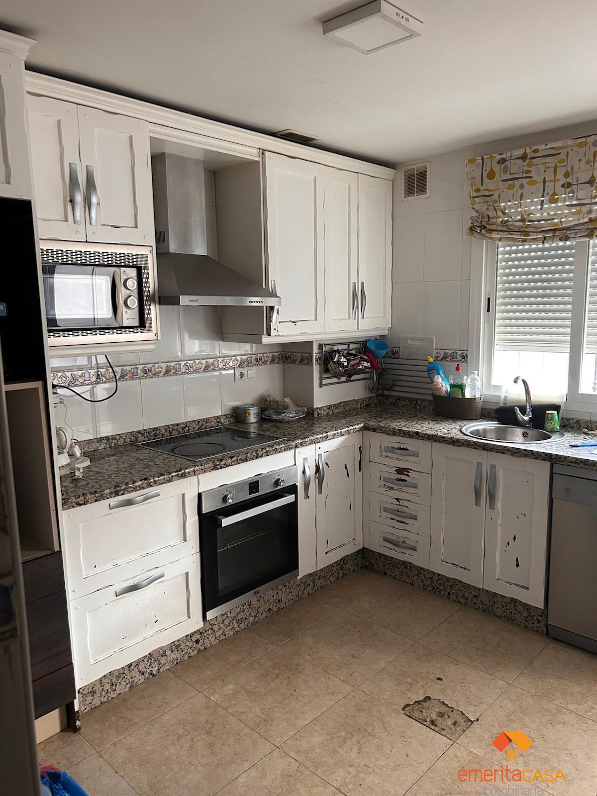 For sale of duplex in Almendralejo