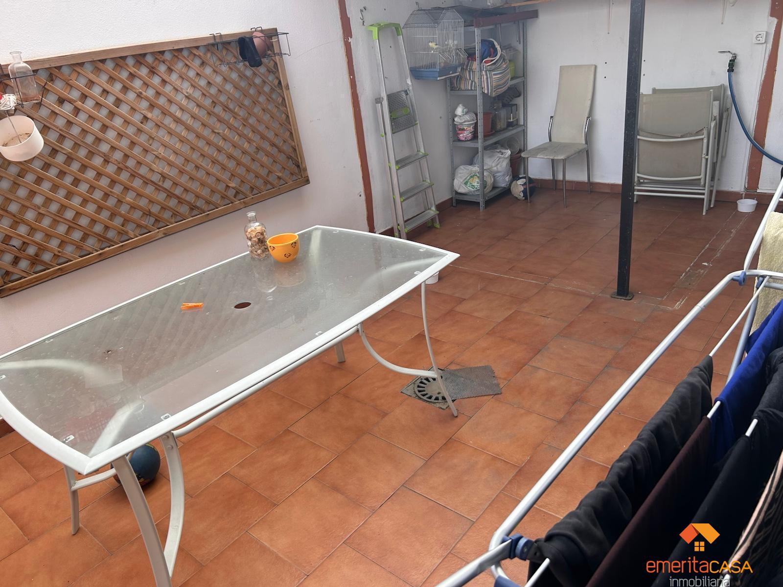 For sale of duplex in Almendralejo