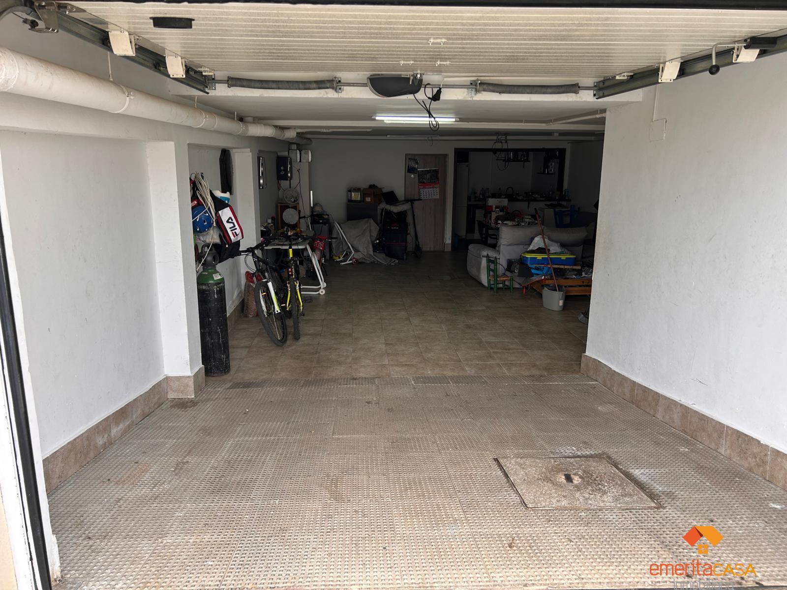 For sale of duplex in Almendralejo