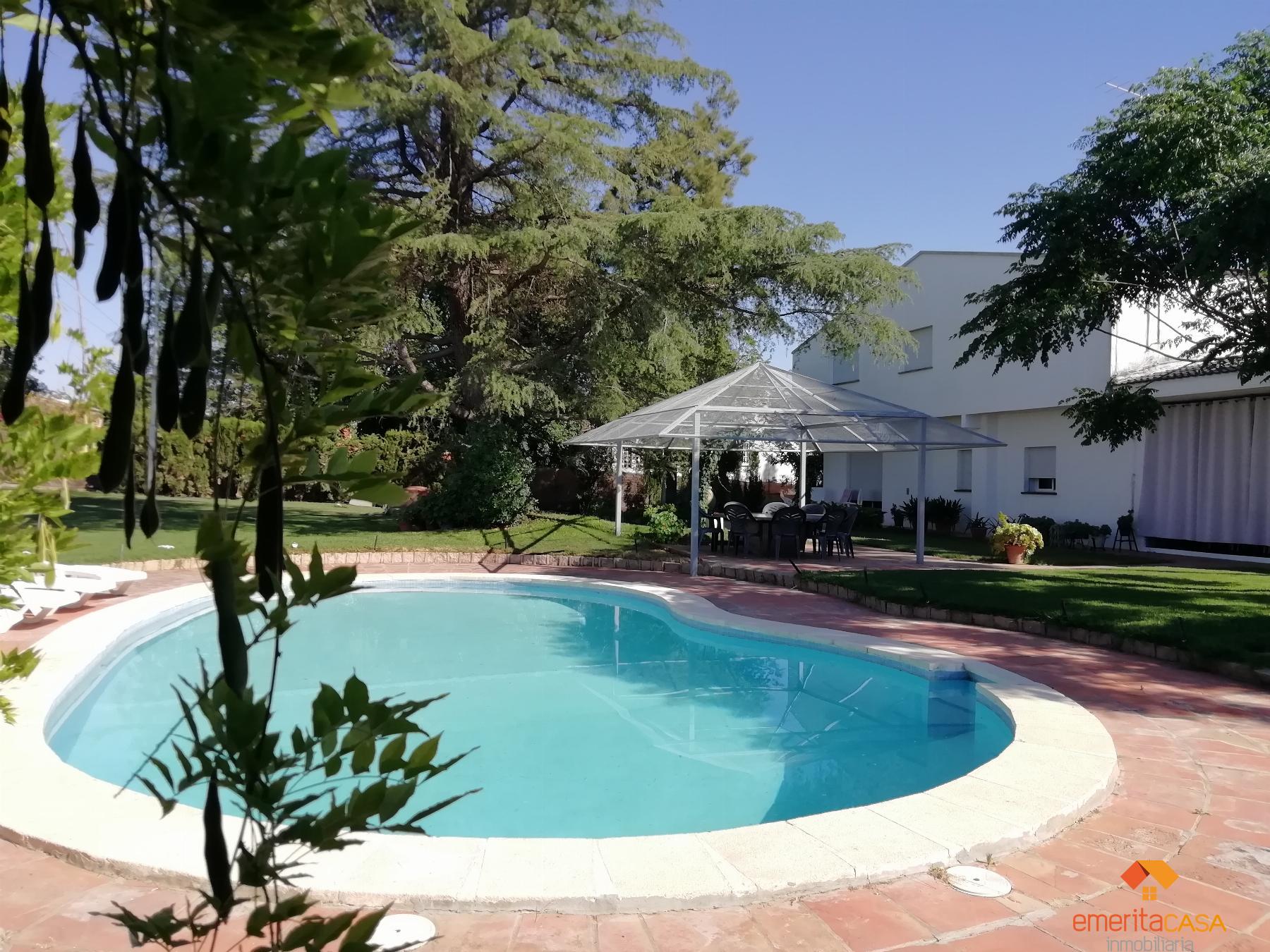 Venta de chalet en Almendralejo
