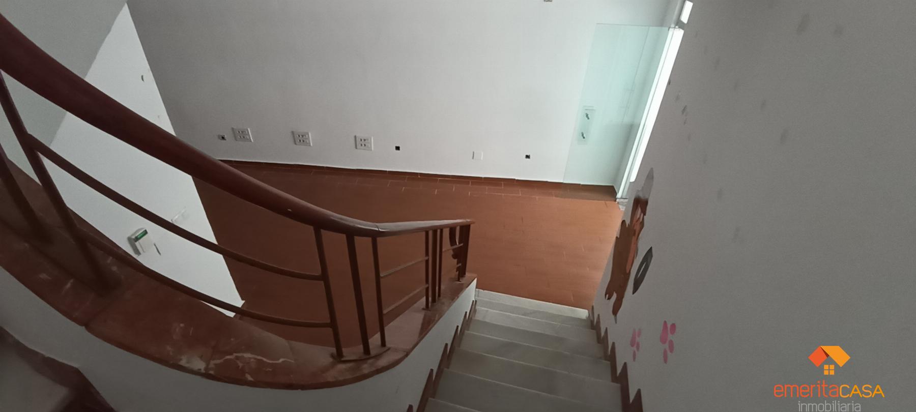 For sale of commercial in Almendralejo