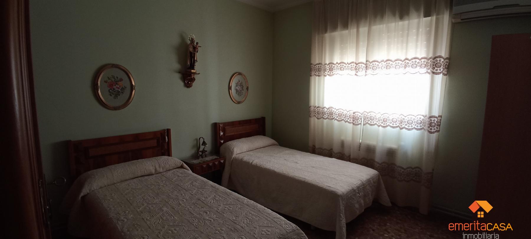 For sale of flat in Almendralejo