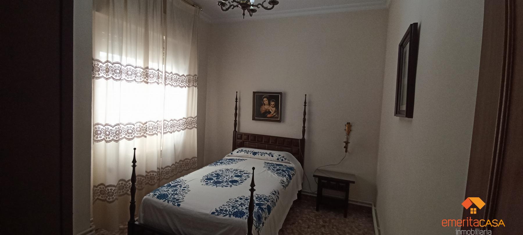 For sale of flat in Almendralejo