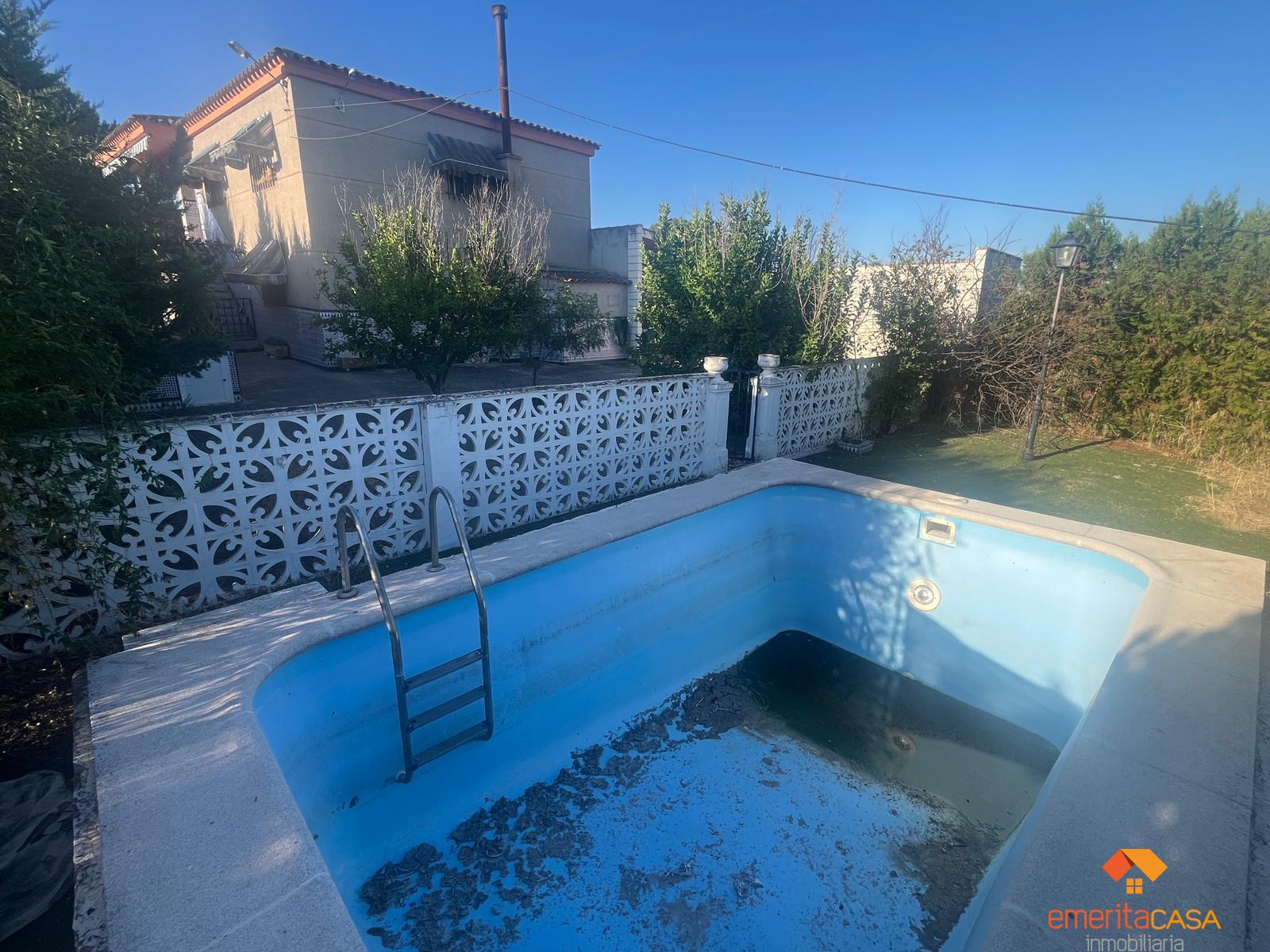 Venta de chalet en Almendralejo