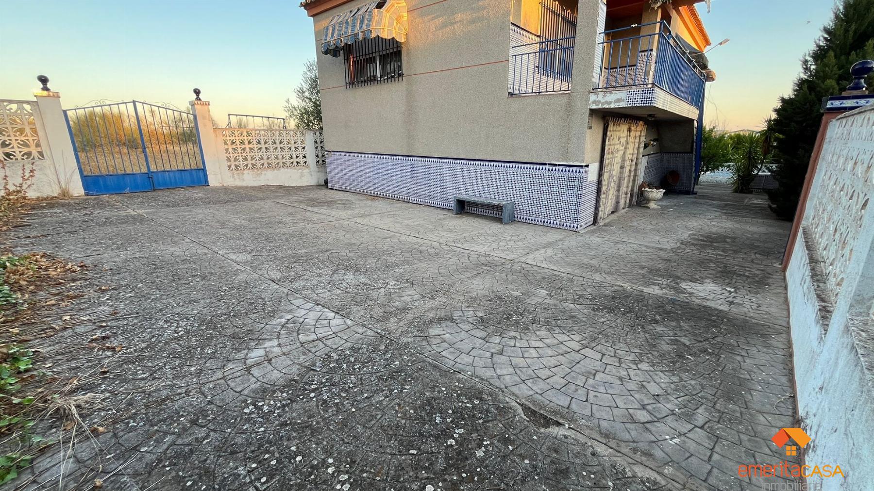 Venta de chalet en Almendralejo