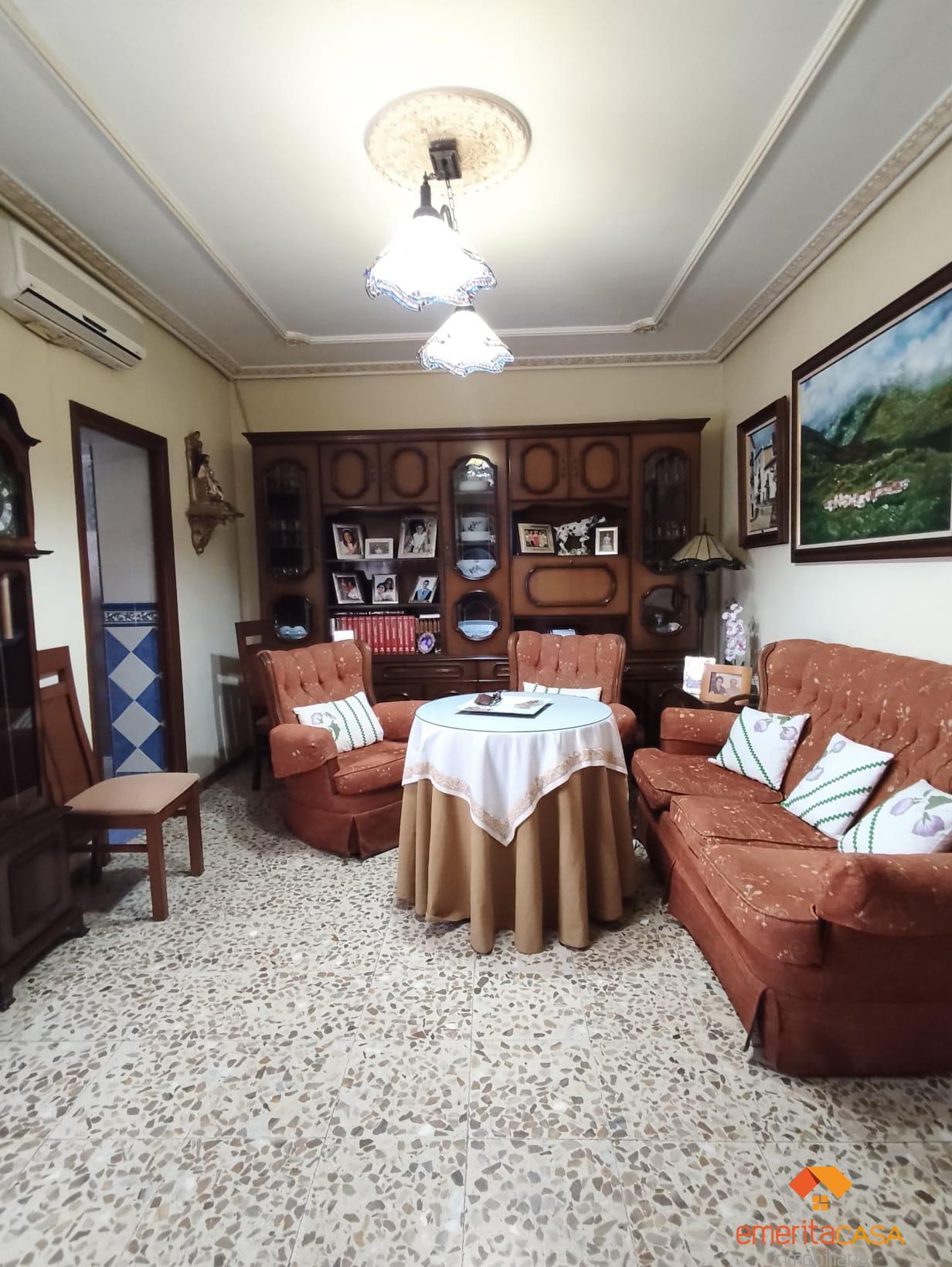 Venta de casa en Almendralejo