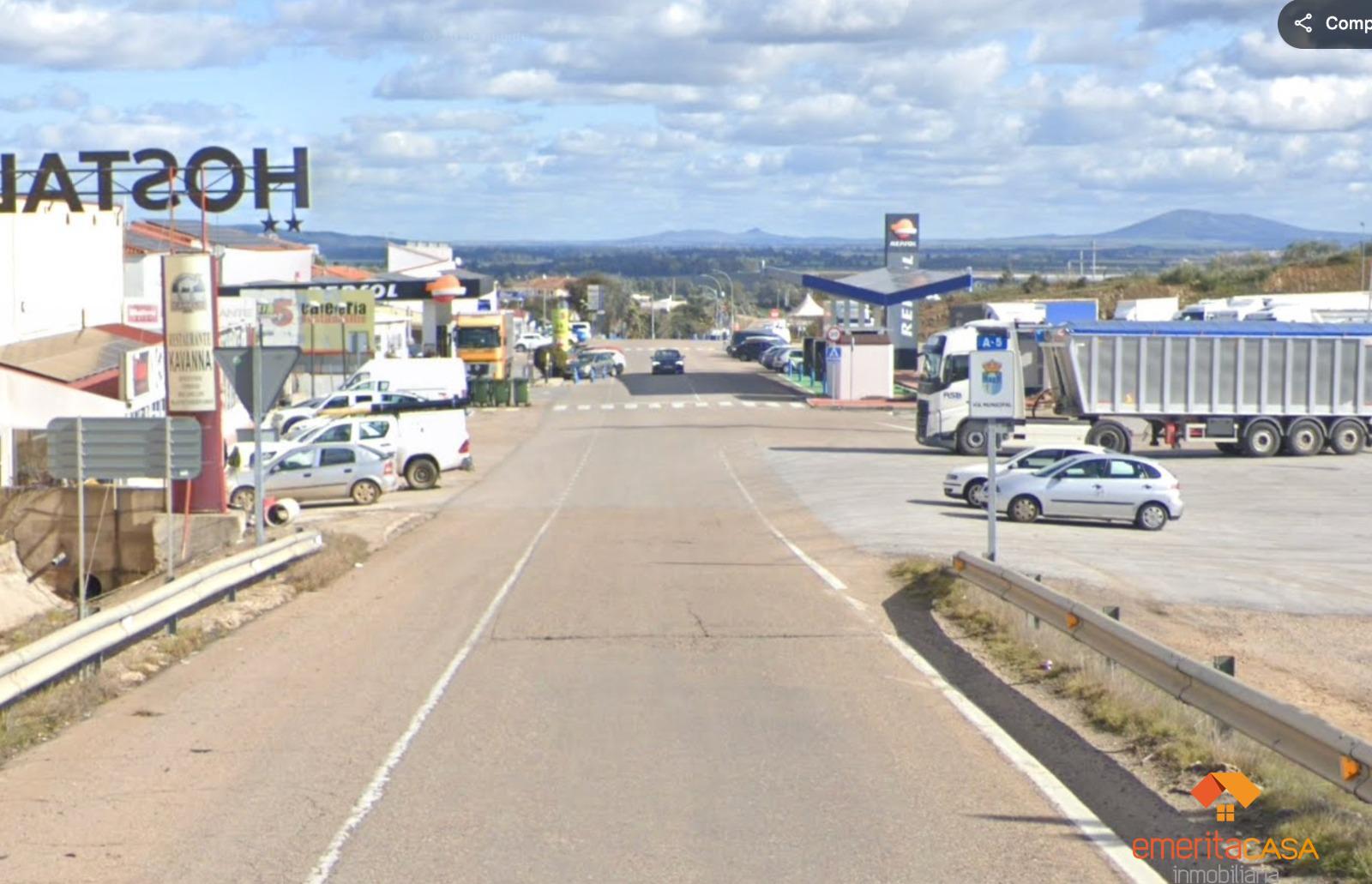 Venta de nave en San Pedro de Mérida