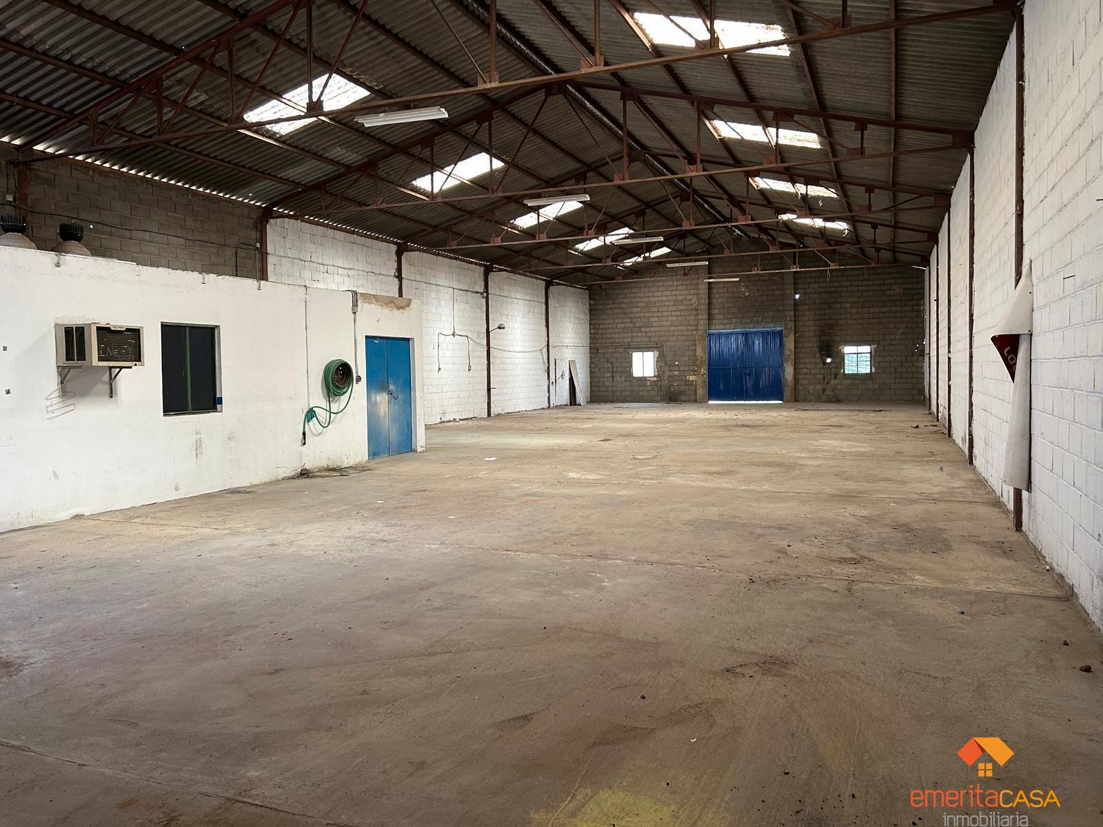 Alquiler de nave en Mérida