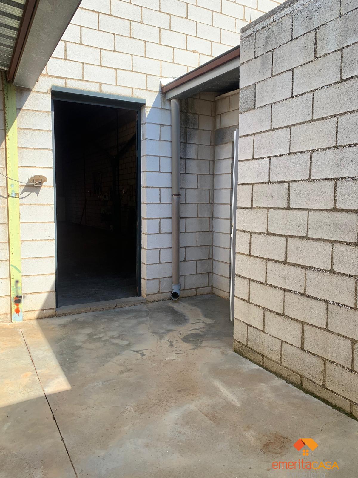 Venta de nave en Almendralejo