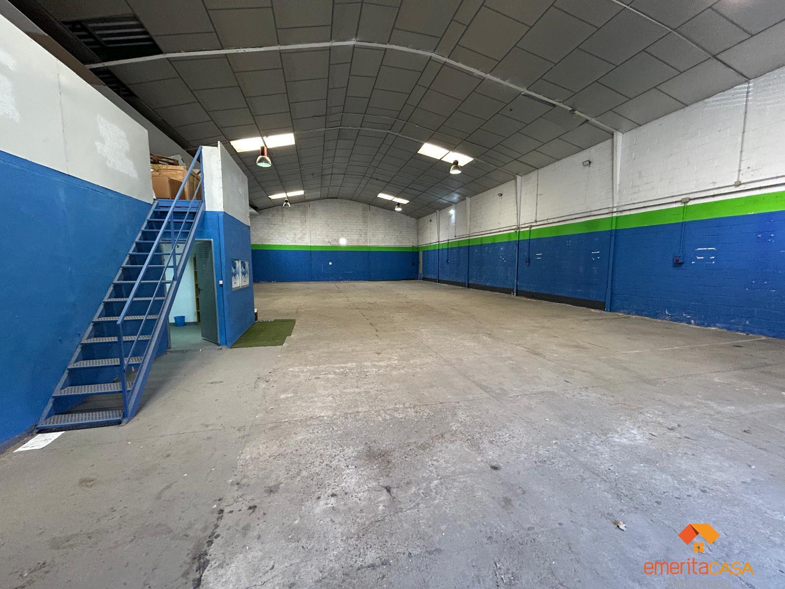 Alquiler de nave en Mérida