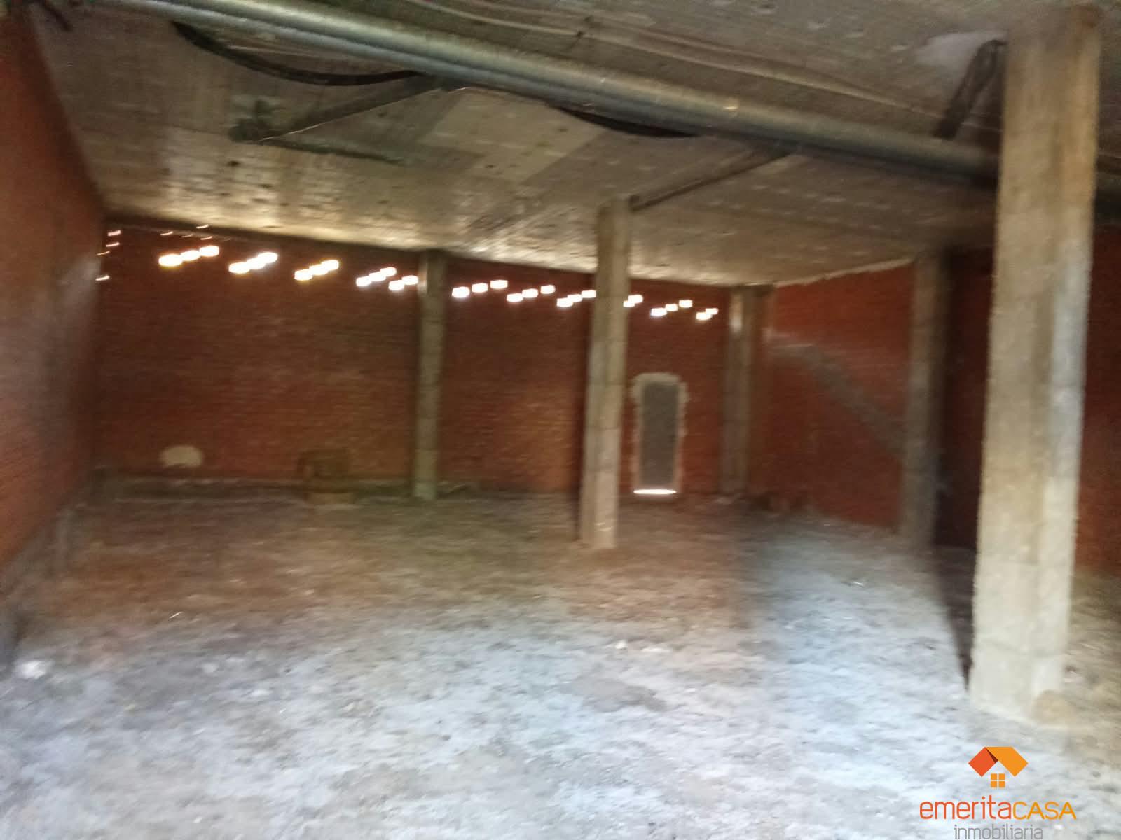 Venta de local en Cáceres