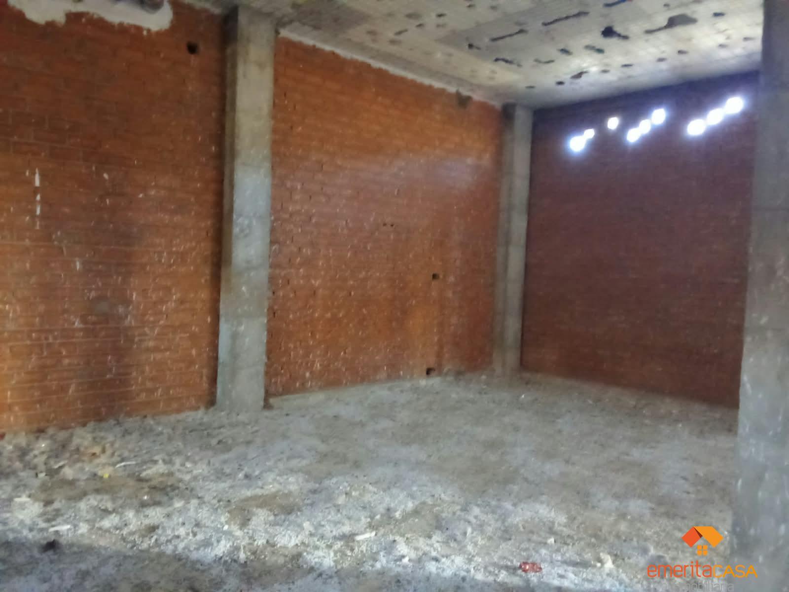 Venta de local en Cáceres