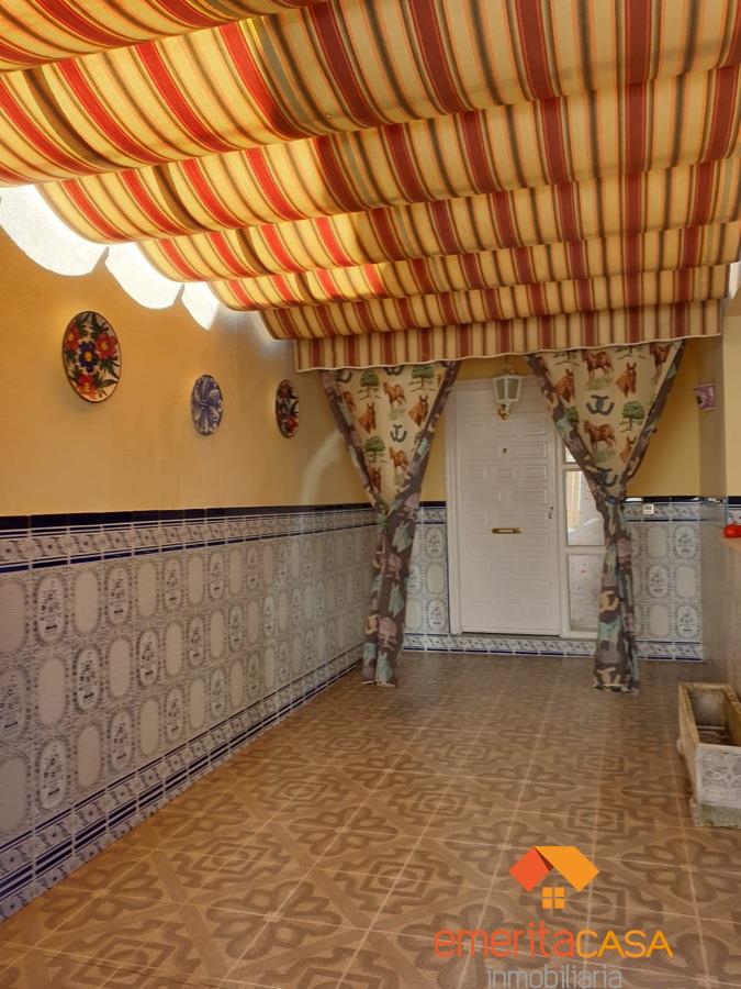 For sale of chalet in Trujillanos