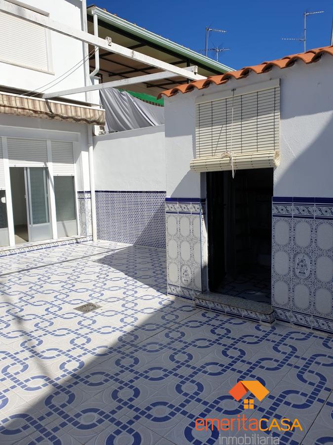 Venta de chalet en Trujillanos