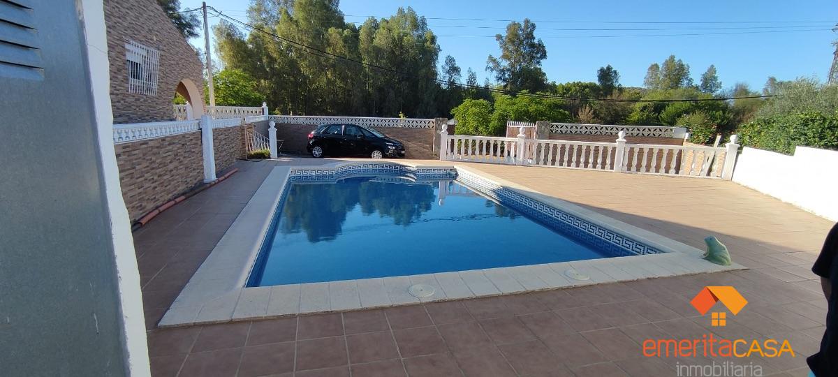 For sale of chalet in Mérida