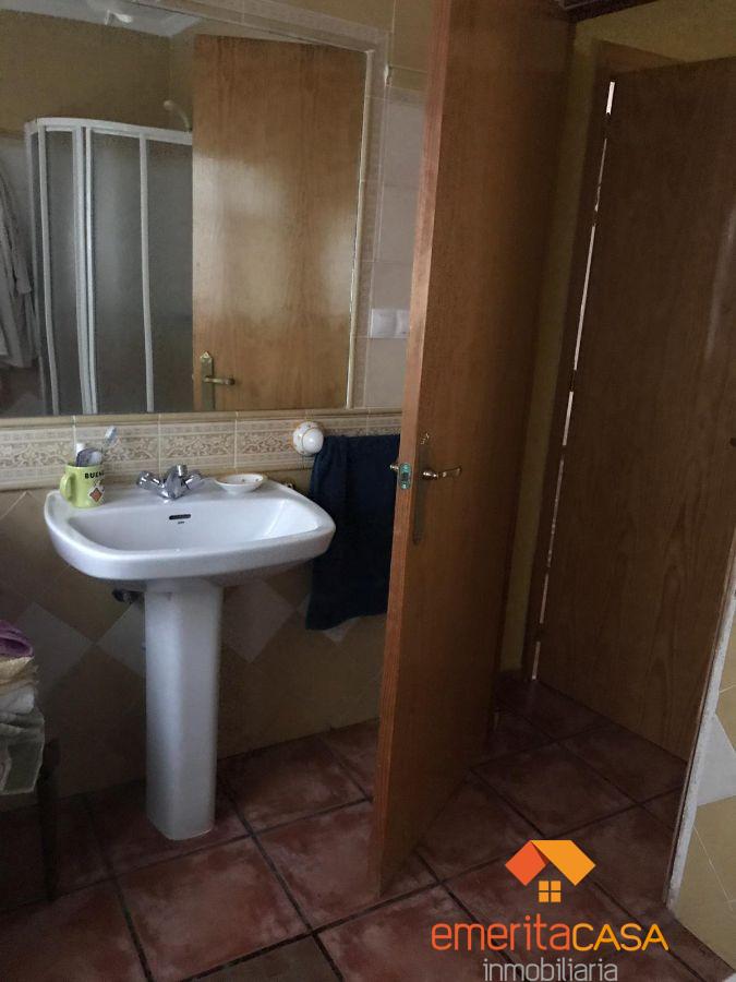 Venta de casa en Mirandilla