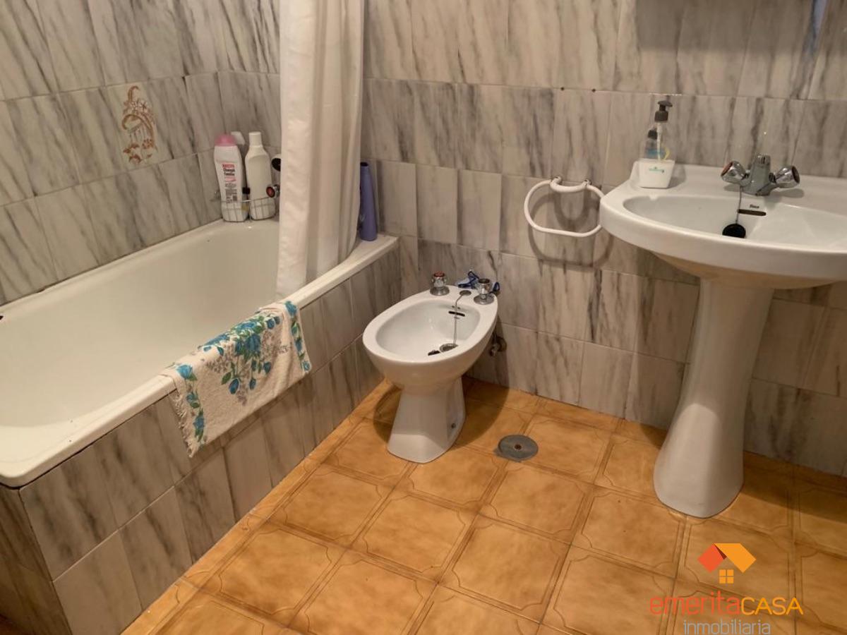 For sale of house in Trujillanos