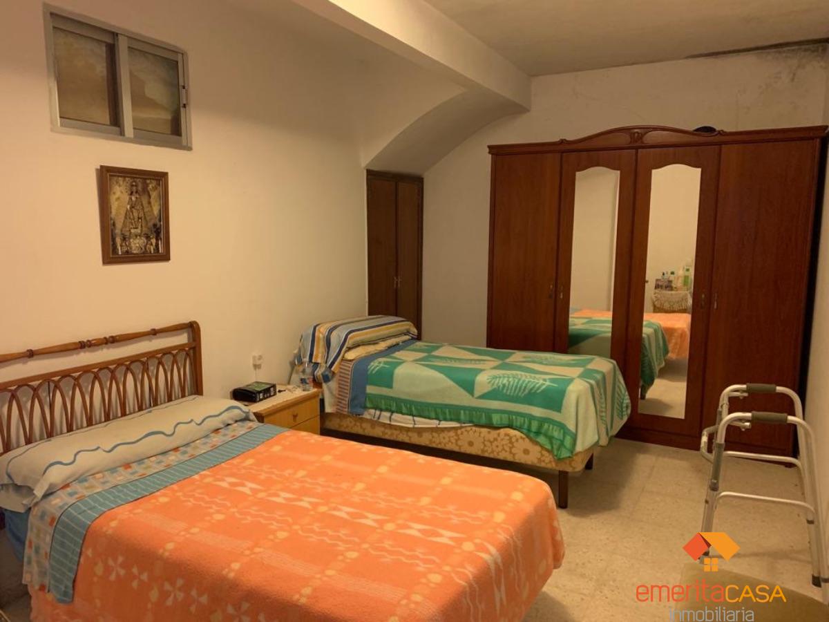 For sale of house in Trujillanos