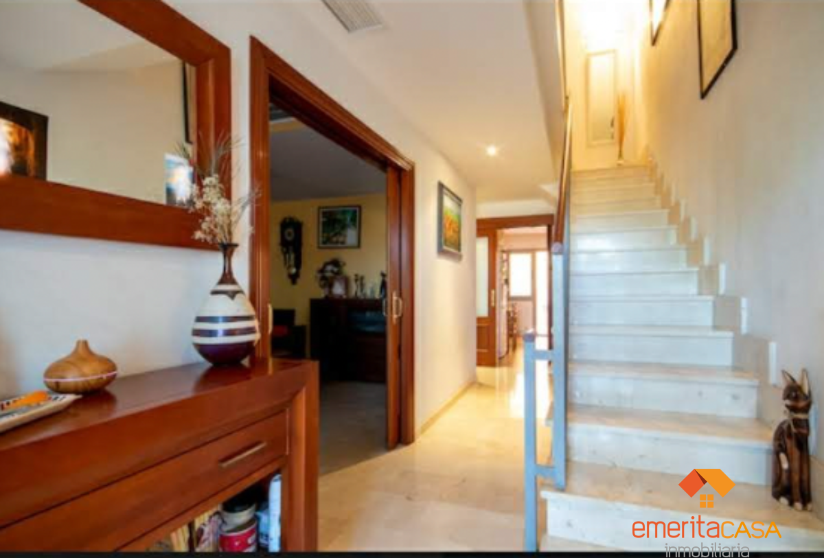 For sale of chalet in Mérida