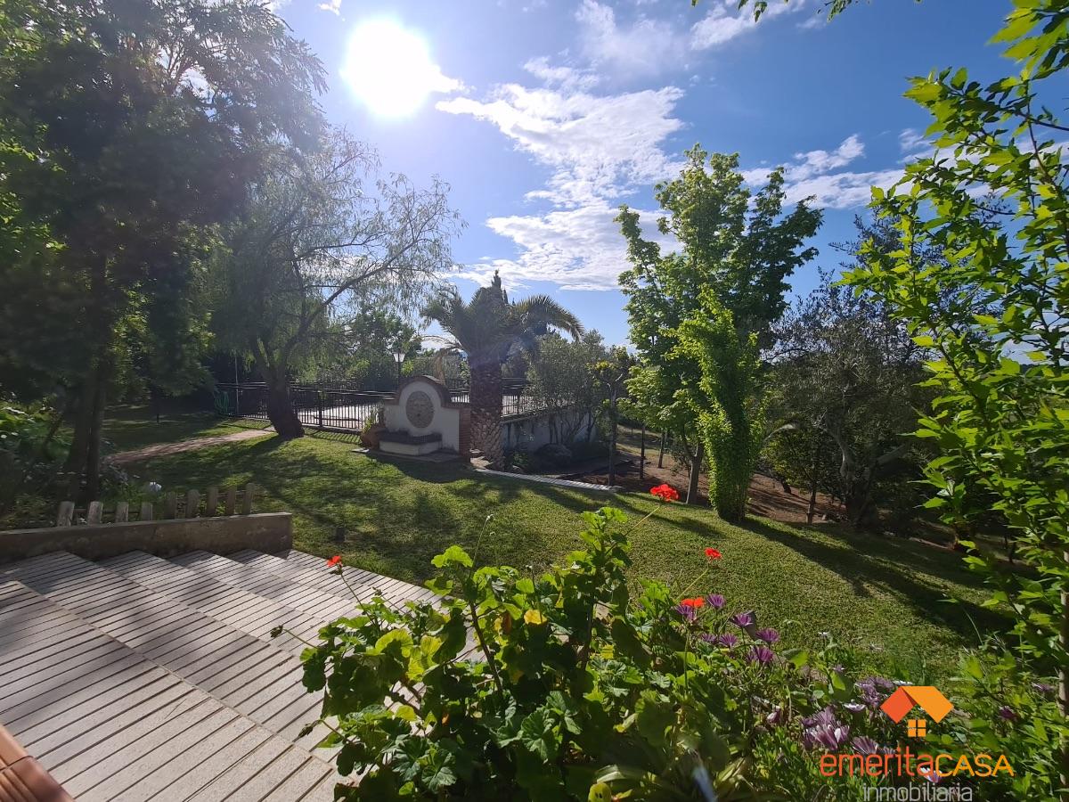 For sale of villa in Mérida