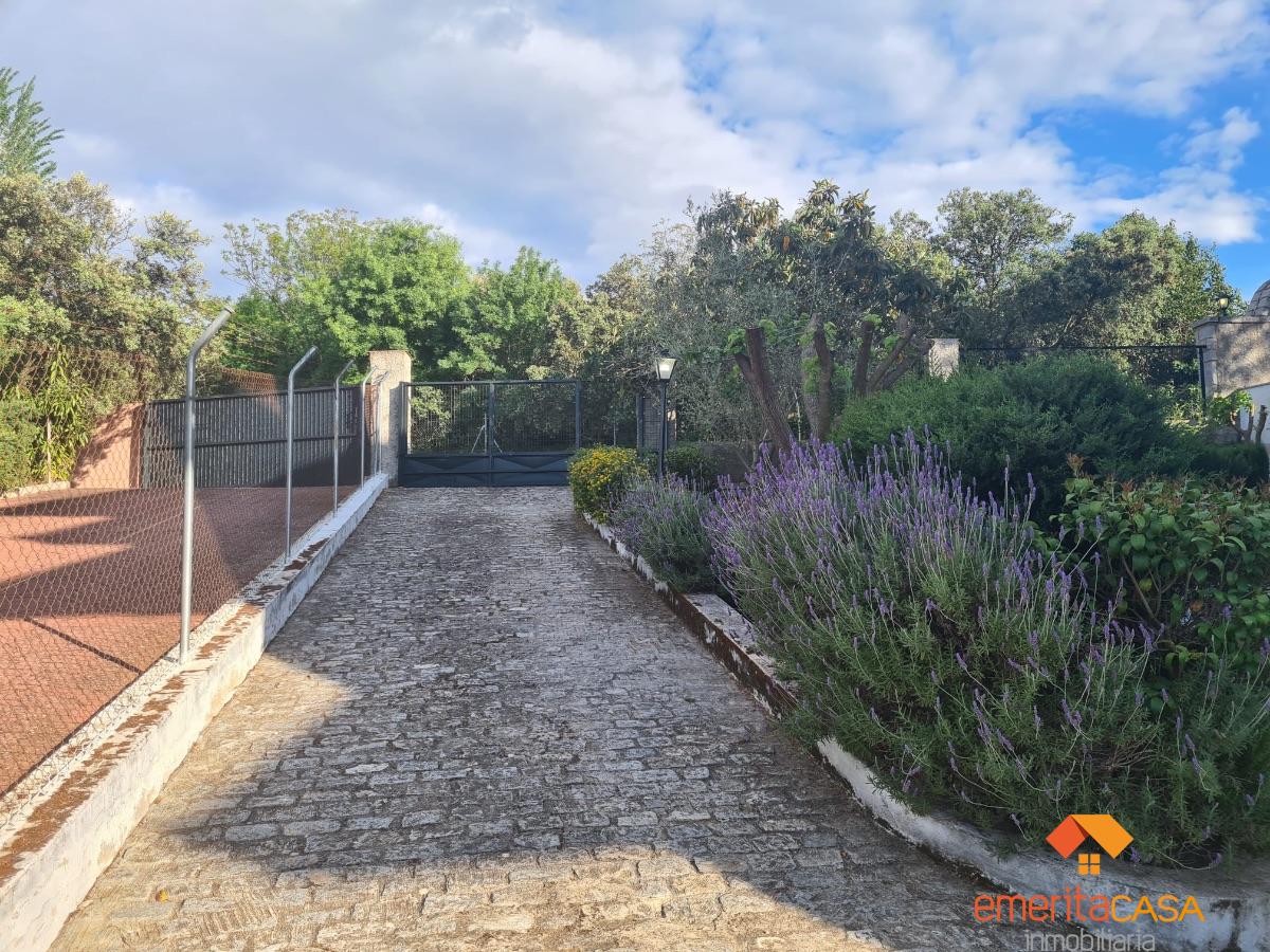 For sale of villa in Mérida
