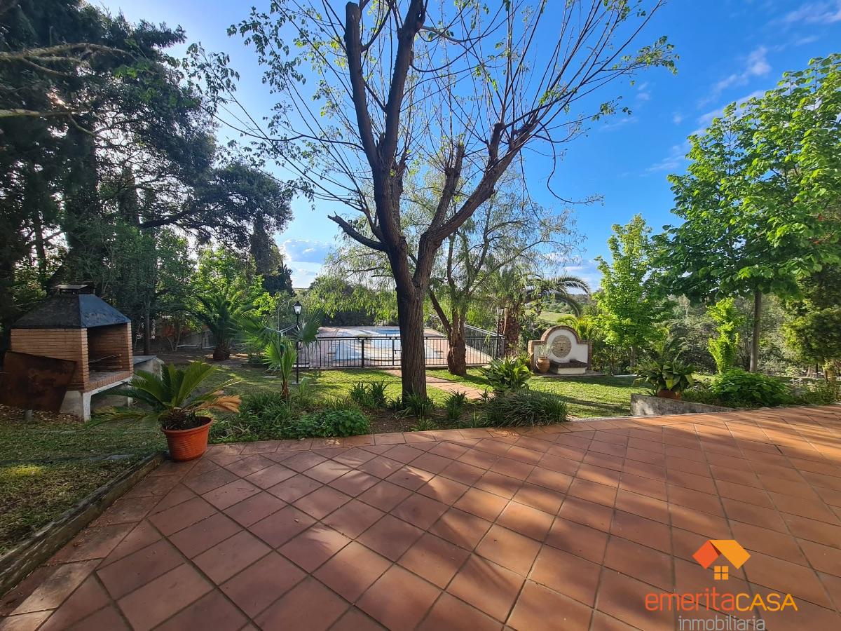 For sale of villa in Mérida