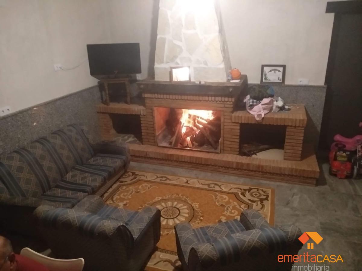 For sale of rural property in Mirandilla